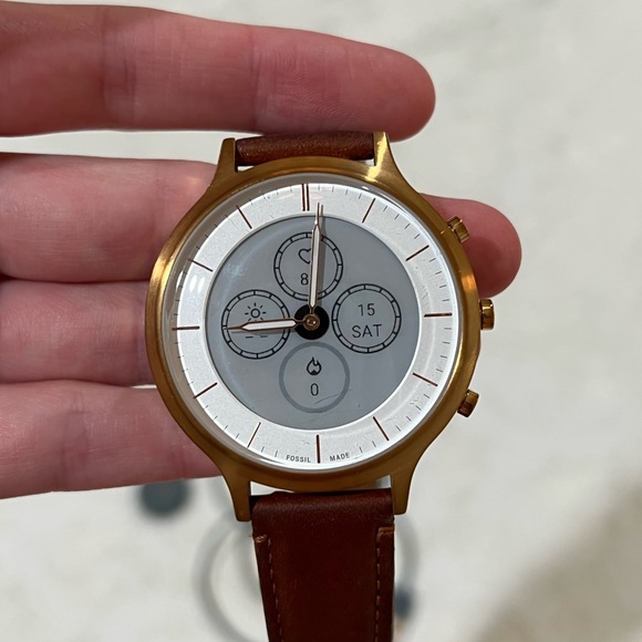 Fossil Hyrbid Smartwatch with 2 bands - Picture 3 of 8